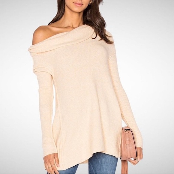 Free People Sweaters - NWT FP Strawberry Fields Sweater